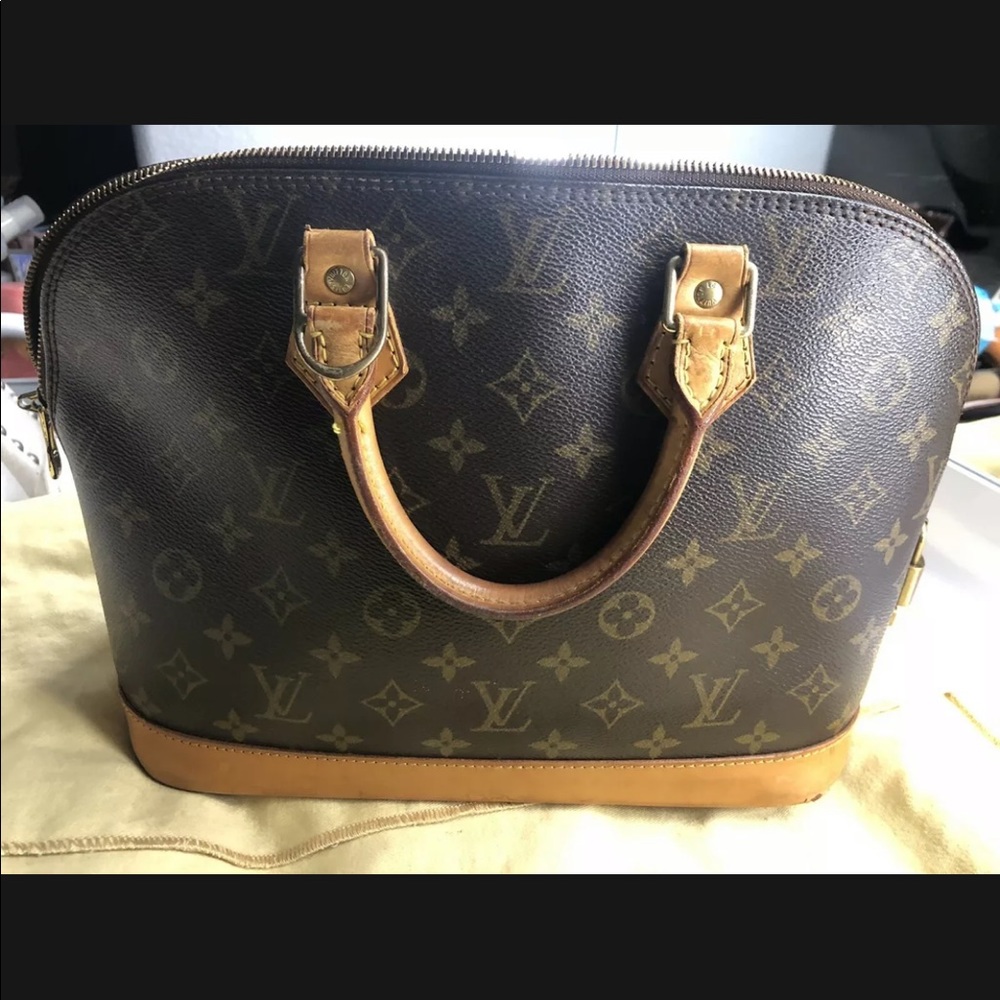 Louvie Vuitton Alma
